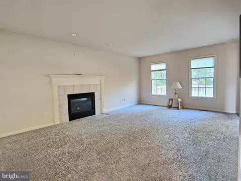 Living - 30100 Providence Dr, Salisbury, MD 21804 photo 4 of 4