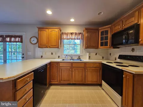 Kitchen - 30100 Providence Dr, Salisbury, MD 21804 photo 2 of 4
