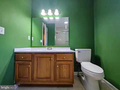 Bath - 30100 Providence Dr, Salisbury, MD 21804 photo 9 of 10