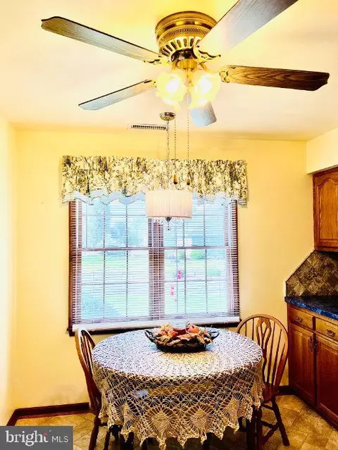 1000 E Schumaker Manor Dr, Salisbury, MD 21804 photo 9