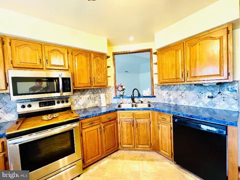1000 E Schumaker Manor Dr, Salisbury, MD 21804 photo 6