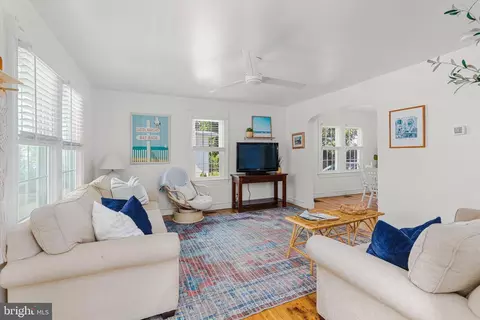Living - 309 Locust Ter, Salisbury, MD 21801 photo 1 of 4