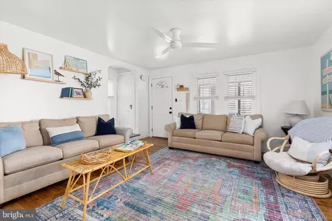 Living - 309 Locust Ter, Salisbury, MD 21801 photo 2 of 4