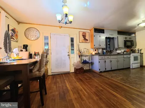 519 Robinson St, Salisbury, MD 21801 photo 3