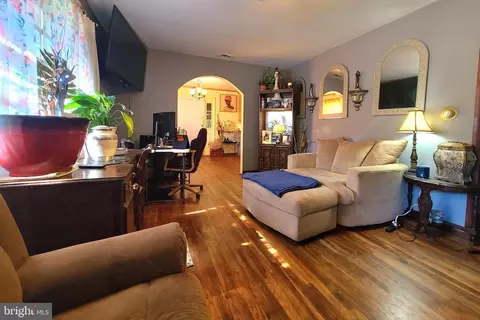 519 Robinson St, Salisbury, MD 21801 photo 2