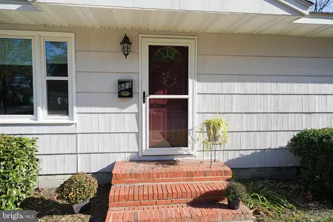 823 Roger St, Salisbury, MD 21804 photo 2