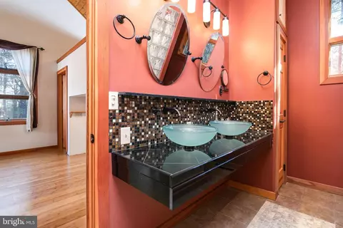 Bath - 27268 Riverside Drive Ext, Salisbury, MD 21801 photo 8 of 13