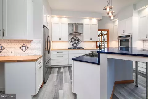 Kitchen - 27268 Riverside Drive Ext, Salisbury, MD 21801 photo 8 of 8