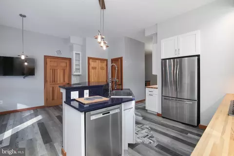 Kitchen - 27268 Riverside Drive Ext, Salisbury, MD 21801 photo 3 of 8