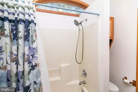 Bath - 27268 Riverside Drive Ext, Salisbury, MD 21801 photo 4 of 13