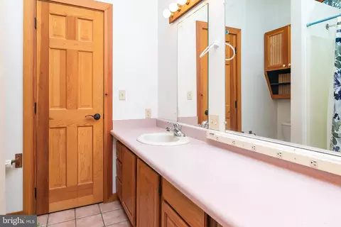 Bath - 27268 Riverside Drive Ext, Salisbury, MD 21801 photo 3 of 13