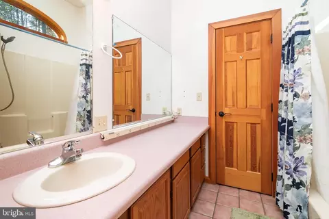 Bath - 27268 Riverside Drive Ext, Salisbury, MD 21801 photo 5 of 13