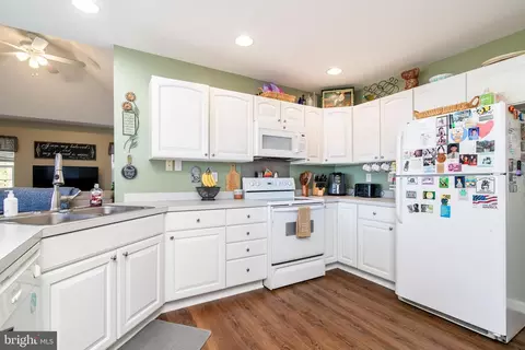 1446 E Sandy Acres Dr, Salisbury, MD 21804 photo 4