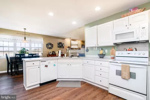 1446 E Sandy Acres Dr, Salisbury, MD 21804 photo 5