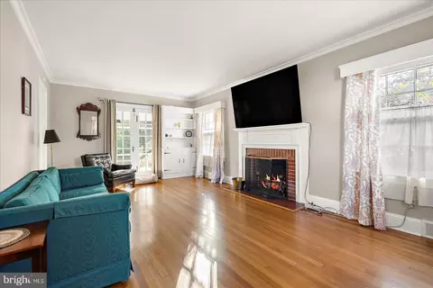 Living - 228 S Clairmont Dr, Salisbury, MD 21801 photo 1 of 5