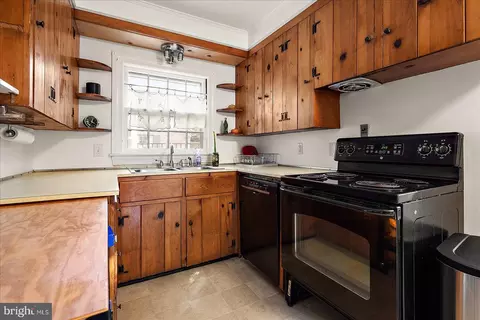 Kitchen - 228 S Clairmont Dr, Salisbury, MD 21801 photo 3 of 3