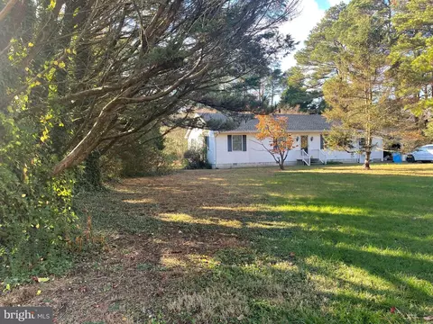 8564 E Marlboro Dr, Delmar, MD 21875 photo 3