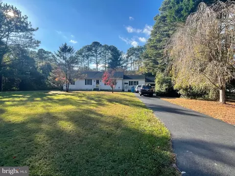 8564 E Marlboro Dr, Delmar, MD 21875 photo 2