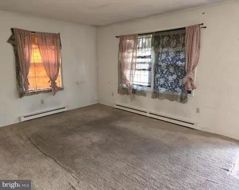 718 Edgar Dr, Salisbury, MD 21804 photo 2