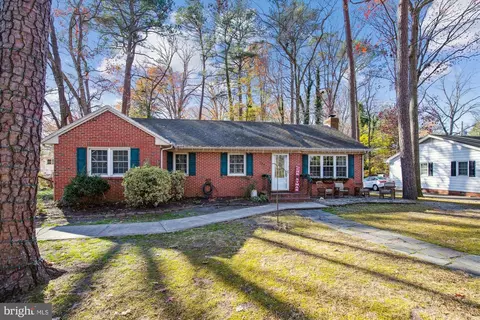 728 S Park Dr, Salisbury, MD 21804