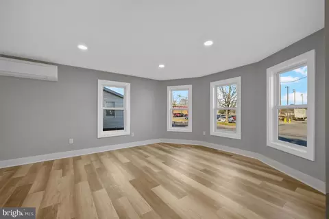 304 E Vine St, Salisbury, MD 21804 photo 5