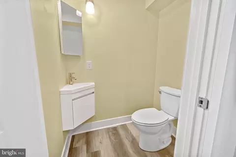 304 E Vine St, Salisbury, MD 21804 photo 10
