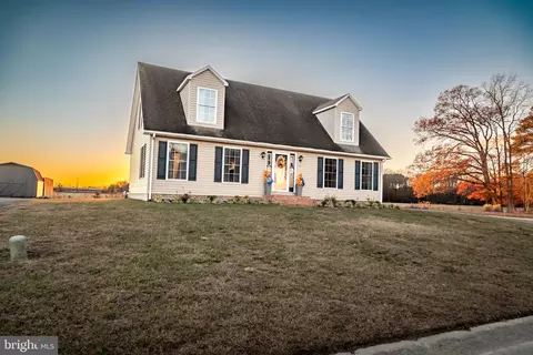 Exterior - 122 Chapel Branch Dr, Hebron, MD 21830 photo 3 of 7