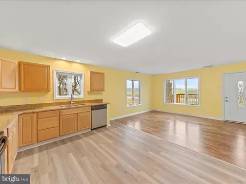 27390 Log Cabin Rd, Hebron, MD 21830 photo 3