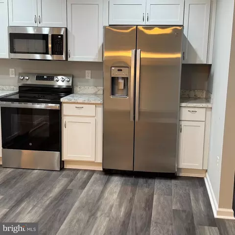 Kitchen - 406 Bailey Ln, Salisbury, MD 21801 photo 7 of 7