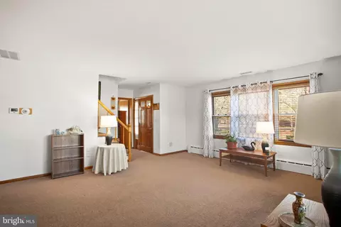 Living - 4541 Tyaskin Rd, Tyaskin, MD 21865 photo 3 of 3