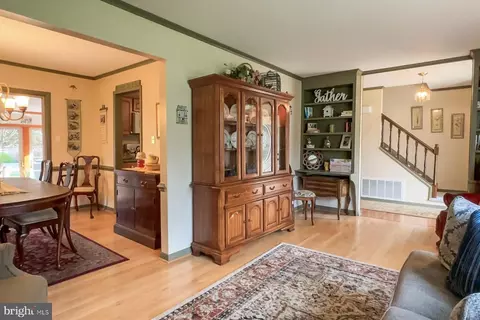 Entry Way - 1107 Frederick Ave, Salisbury, MD 21801 photo 1 of 4