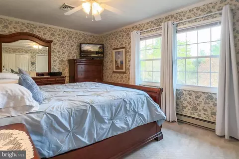 Bedroom - 1107 Frederick Ave, Salisbury, MD 21801 photo 5 of 6