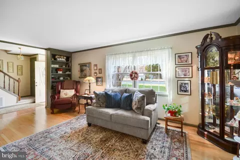 Entry Way - 1107 Frederick Ave, Salisbury, MD 21801 photo 3 of 4