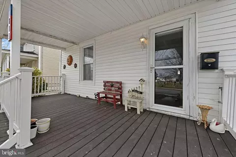 804 E State St, Delmar, MD 21875 photo 1