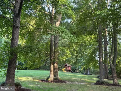 Exterior - 5184 River Cir, Quantico, MD 21856 photo 8 of 8
