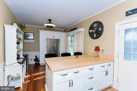Kitchen - 514 N Pinehurst Ave, Salisbury, MD 21801 photo 2 of 6