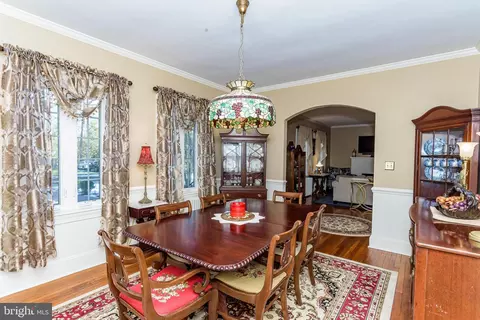 Dining - 514 N Pinehurst Ave, Salisbury, MD 21801 photo 2 of 3