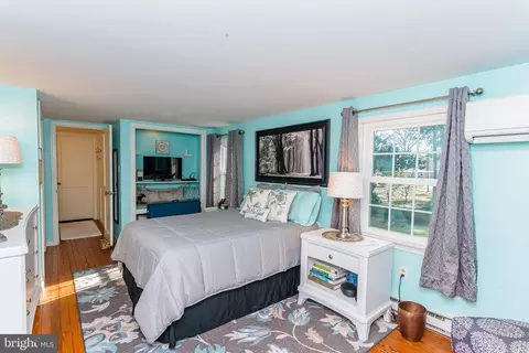 Bedroom - 514 N Pinehurst Ave, Salisbury, MD 21801 photo 1 of 7