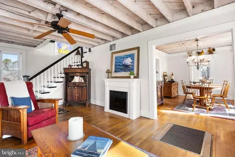 Living - 4569 Tyaskin Rd, Tyaskin, MD 21865 photo 4 of 4
