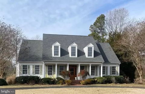 25333 Fairway Dr, Quantico, MD 21856