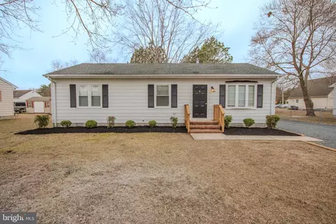 304 Hayward Ave, Fruitland, MD 21826