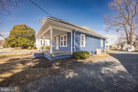 Exterior - 501 E Lincoln Ave, Salisbury, MD 21801 photo 11 of 12