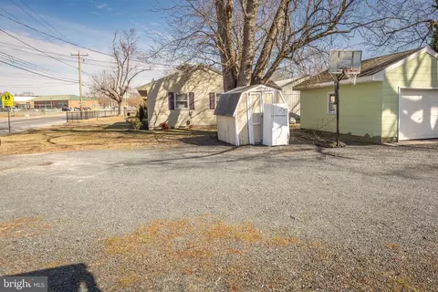 Exterior - 501 E Lincoln Ave, Salisbury, MD 21801 photo 9 of 12