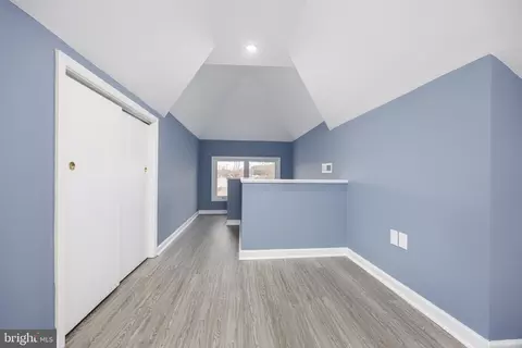 Entry Way - 501 E Lincoln Ave, Salisbury, MD 21801 photo 6 of 10