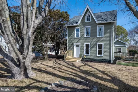 Exterior - 20121 Nanticoke Rd, Nanticoke, MD 21840 photo 3 of 21