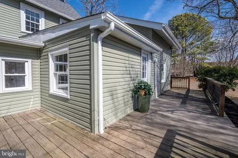 Exterior - 20121 Nanticoke Rd, Nanticoke, MD 21840 photo 6 of 21
