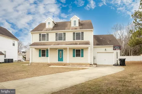 1407 Chateau Dr, Salisbury, MD 21801