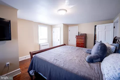 Bedroom - 1033 E Main St, Salisbury, MD 21804 photo 3 of 8