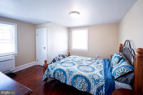 Bedroom - 1033 E Main St, Salisbury, MD 21804 photo 6 of 8
