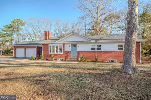 207 Morris Dr, Salisbury, MD 21804